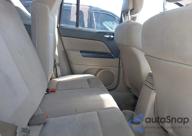 1C4NJCEB3DD166266: 43945466