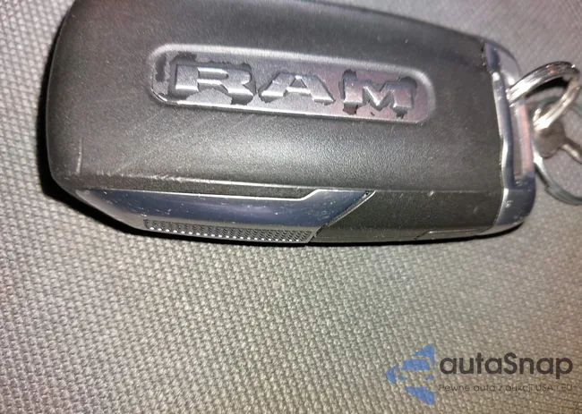 1C6SRFBT8MN618689: 43945546