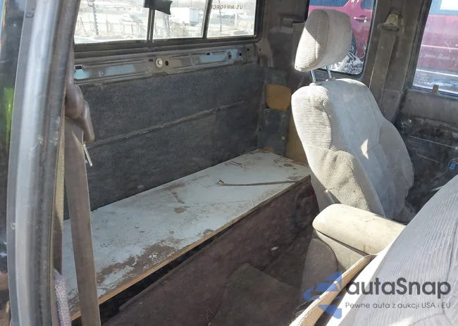 4TAVL52N4XZ404214: 43945703