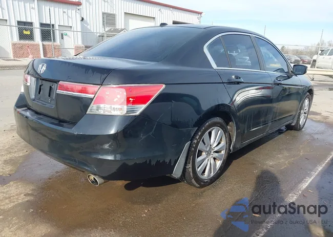 1HGCP2F89BA054087: 43945712