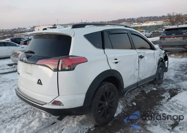 2T3RFREV4JW767720: 43946785