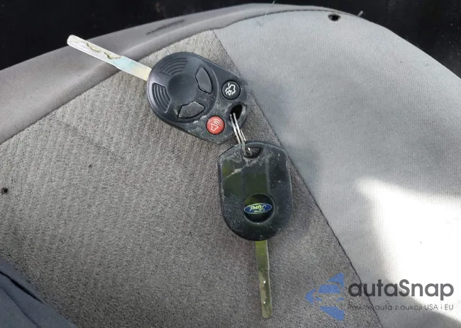 1FADP3F29DL261368: 43946822