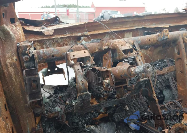 3GNCJPSB4KL403980: 43946843