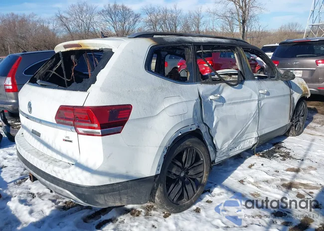 1V2UR2CA9KC589864: 43947090