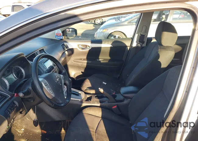 3N1AB7AP2FY317945: 43947122