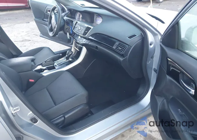 1HGCR2F30HA190048: 43947145