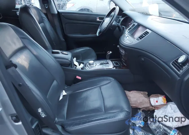 KMHGC4DF0BU118925: 43947164