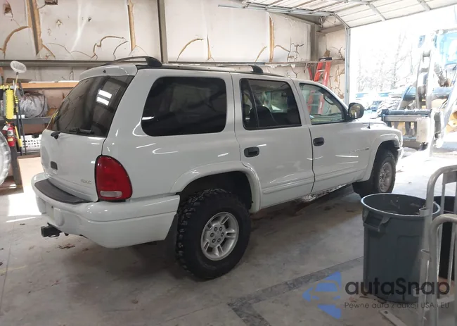 1B4HS28Y9XF608476: 43947324