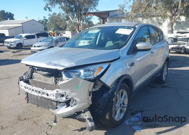 1FMCU0GD0HUB44352: 43947342