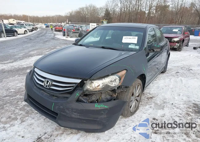 1HGCP2F7XBA022028: 43946399