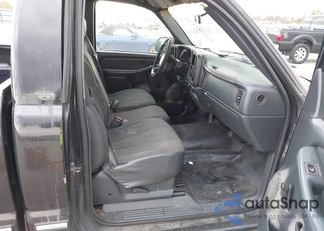 1GCEC14W8YE235570: 43946540