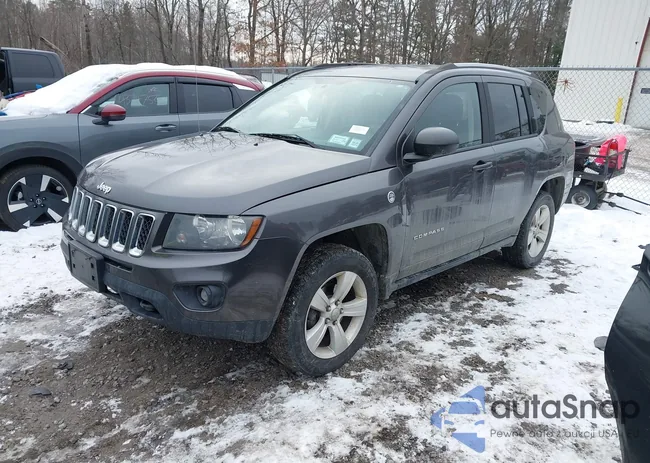 1C4NJDBB6GD511837: 43946558