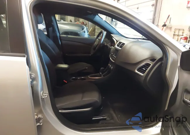 1C3CDZAB6CN266107: 43947822