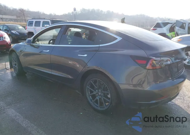 5YJ3E1EB2LF774853: 43947852