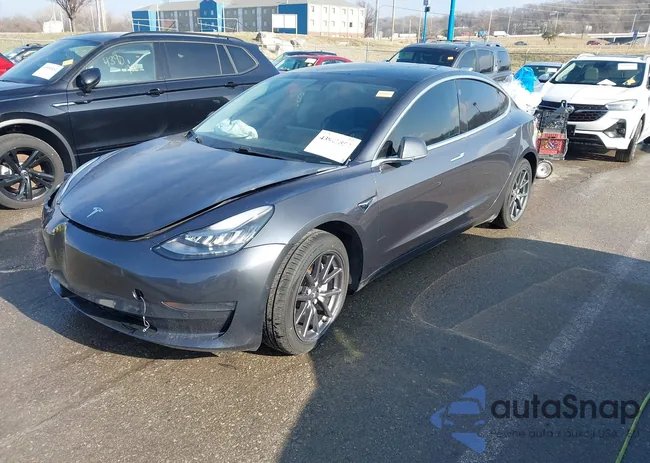 5YJ3E1EB2LF774853: 43947852