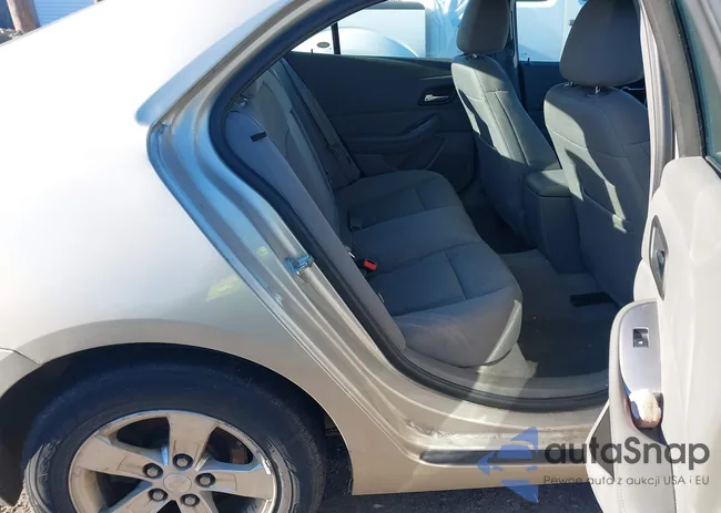 1G11B5SL9FF107548: 43947854