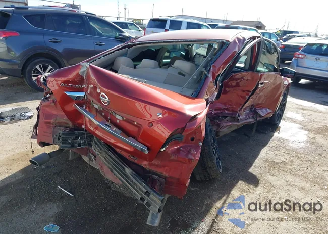 1N4AL3AP6FC570655: 43947864