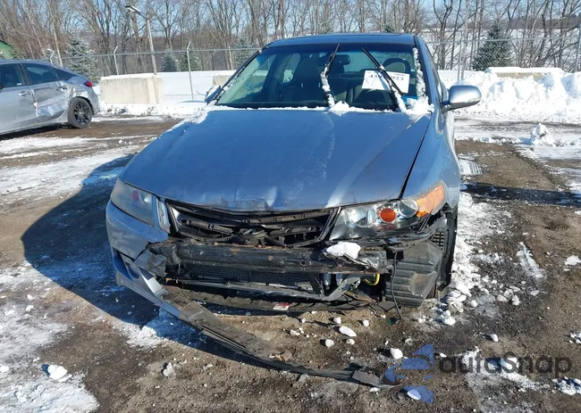 JH4CL96918C015789: 43947923