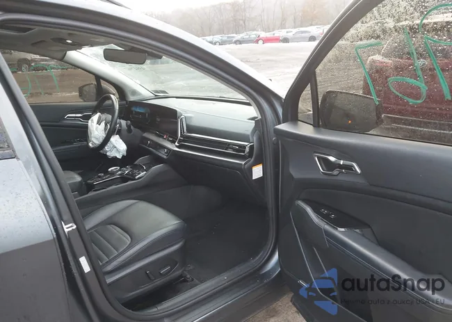 KNDPXCAG3P7012586: 43947967