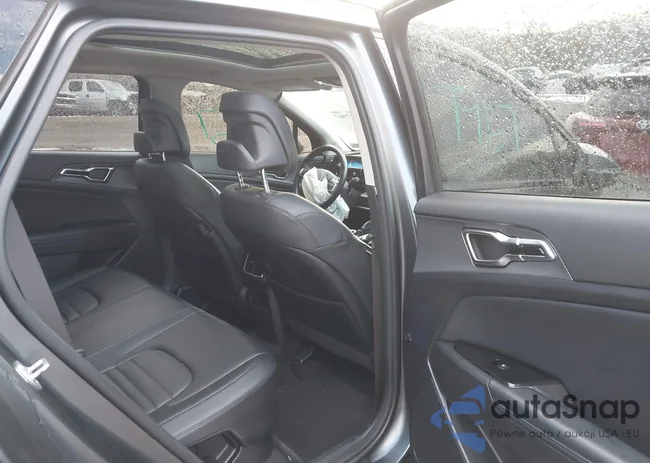 KNDPXCAG3P7012586: 43947967