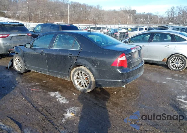 3FAHP0JA1BR111400: 43948022