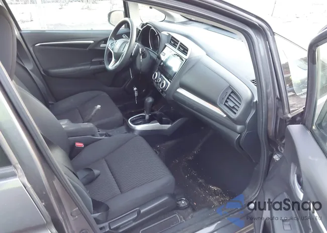 3HGGK5H86LM713715: 43948082