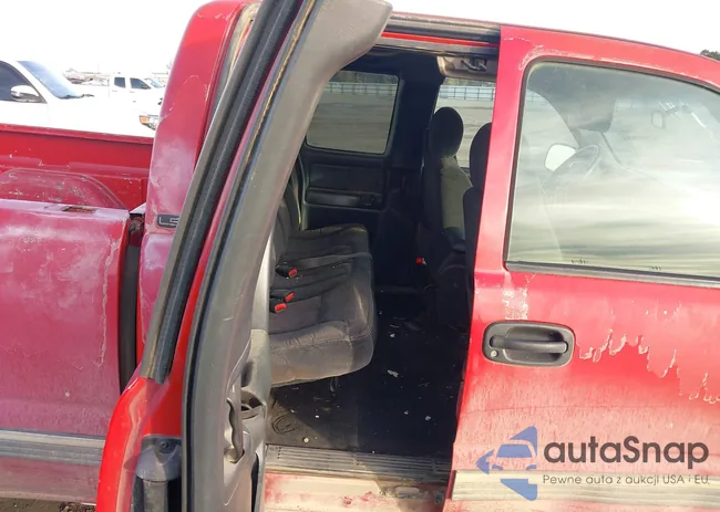 2GCEK19T511395558: 43948093