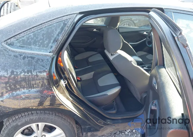 1FAHP3F24CL433242: 43948125