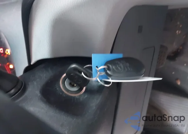 5TDKZ3DC6HS884832: 43948127