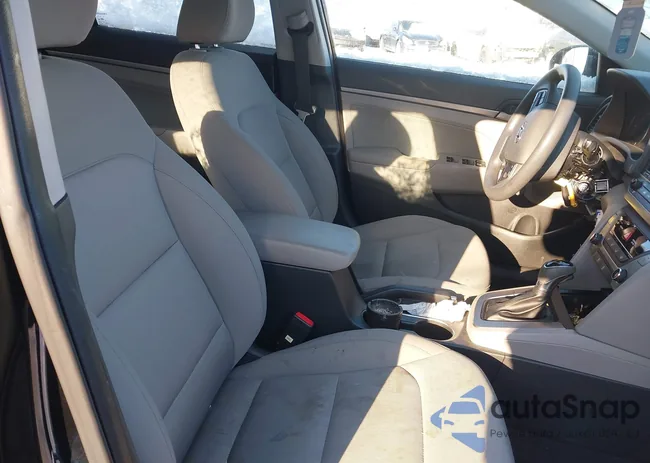 KMHD84LF4HU426002: 43948191