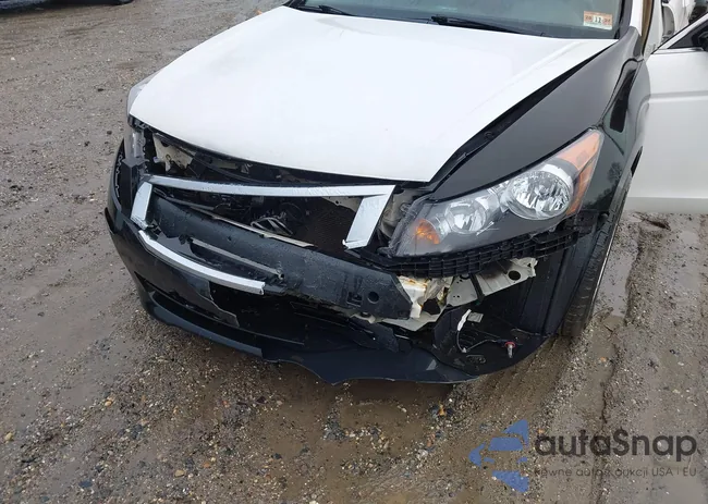 1HGCP26819A093329: 43948192