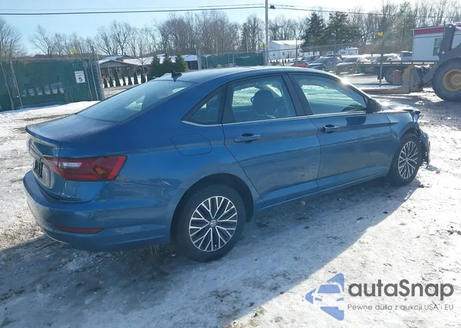 3VWCB7BU0LM007089: 43948337