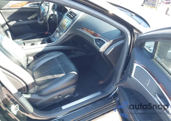 3LN6L5E95HR604012: 43947386