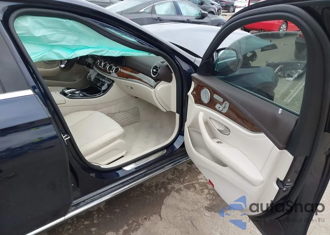 WDDZF4JB6HA067825: 43947516