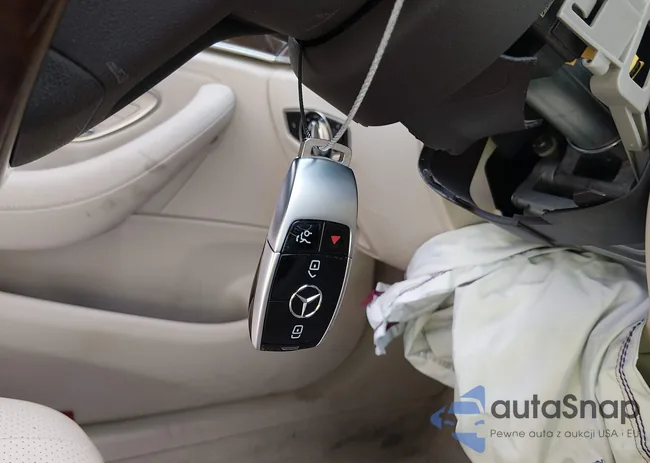 WDDZF4JB6HA067825: 43947516