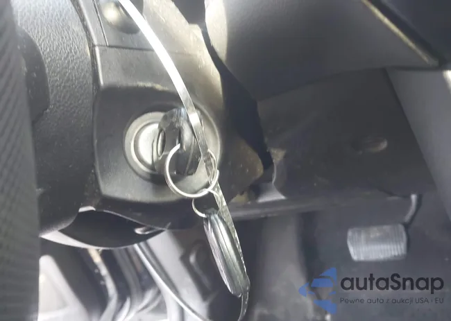 1FADP3F24GL229285: 43947667