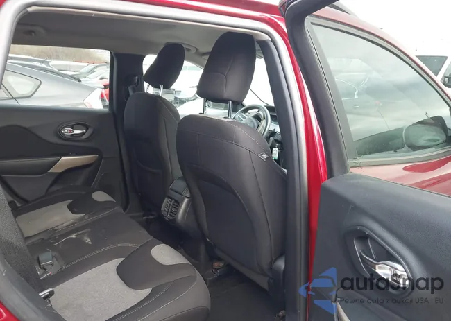 1C4PJLAB3HW652388: 43948871