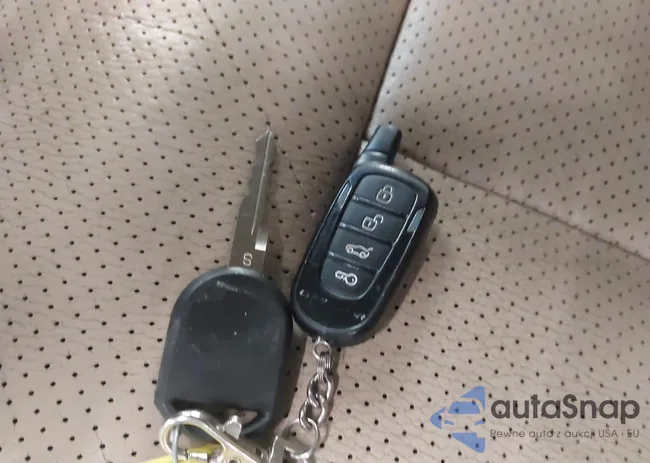 1FMFU18528LA24861: 43948895