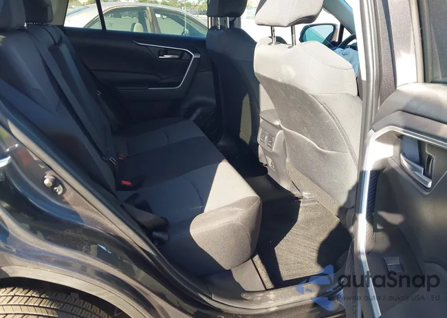 2T3P1RFV3RC468835: 43948978