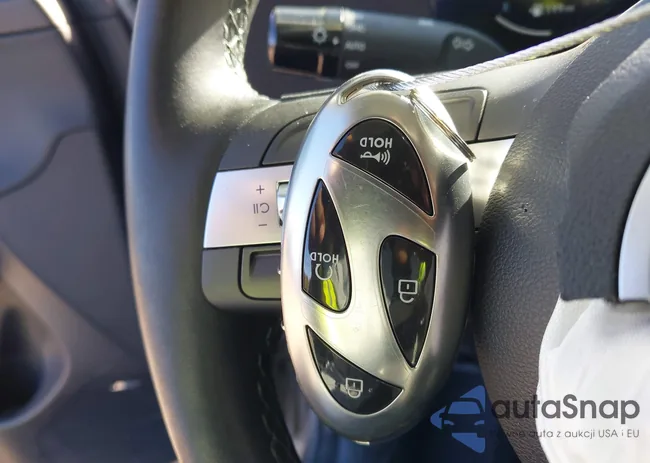 KM8HE3A38RU181476: 43949028