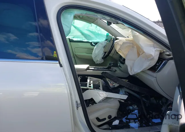 YV4A22RK4M1698821: 43949059