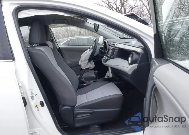 JTMBFREV0DD038911: 43949176