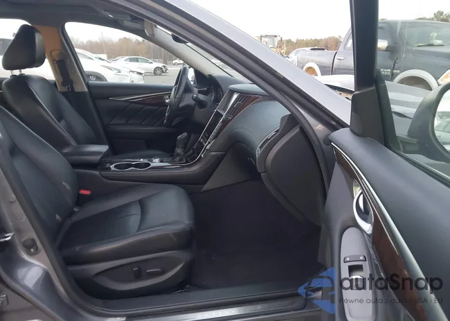 JN1EV7AR2JM438271: 43949182