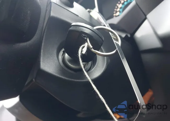 1FMCU9G9XGUA78844: 43949206