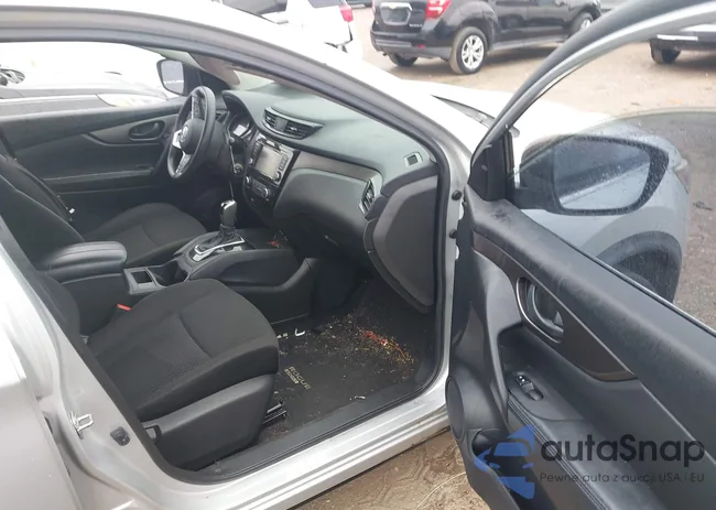 JN1BJ1CP5KW217129: 43949249