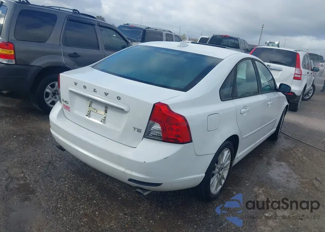 YV1672MSXB2547176: 43949251