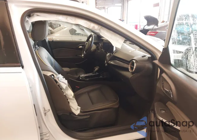 KL77LKEP8SC054586: 43949306