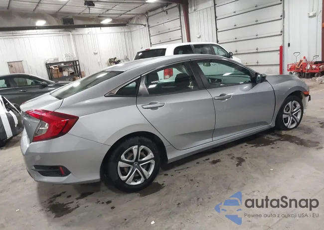 19XFC2F54JE028151: 43949311