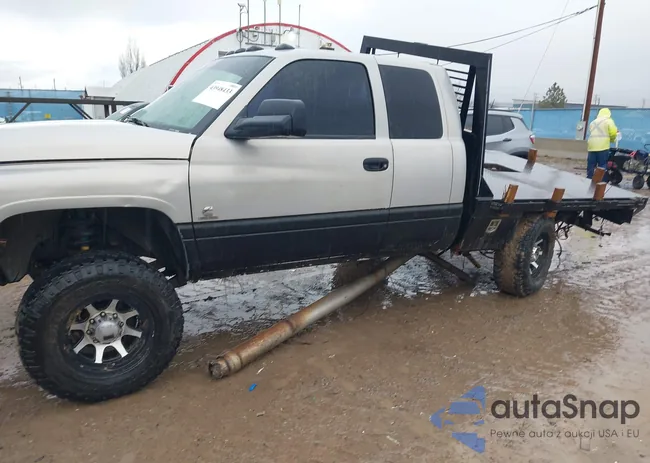 3B7KF23601G166180: 43948433