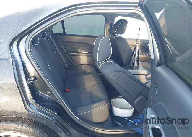 3FAHP0HG6AR388357: 43948439